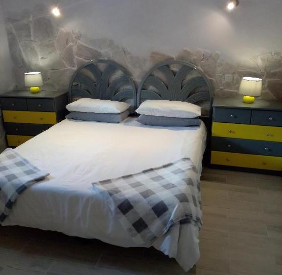 침실 2개 아파트, Almond Reef Casa Rural