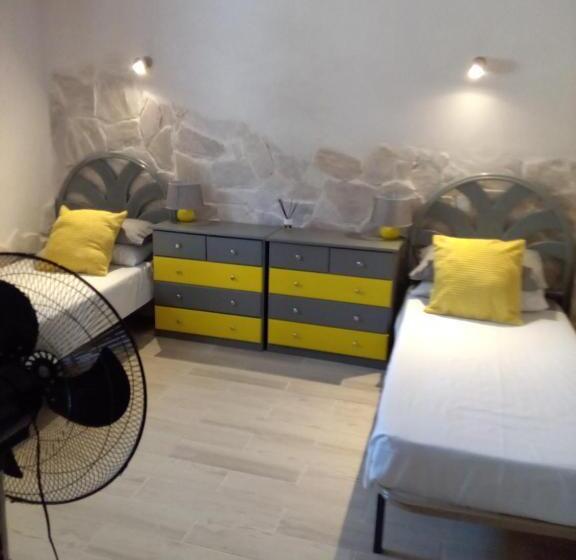 침실 2개 아파트, Almond Reef Casa Rural