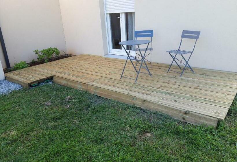 ガーデンビュースタンダードルーム, Chambres D Hôtes à Raveau