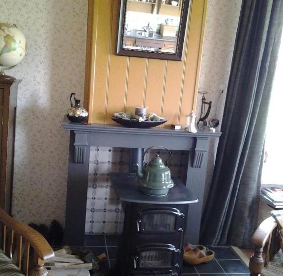 غرفة قياسية مع حمام خارجي, De Wylgepleats