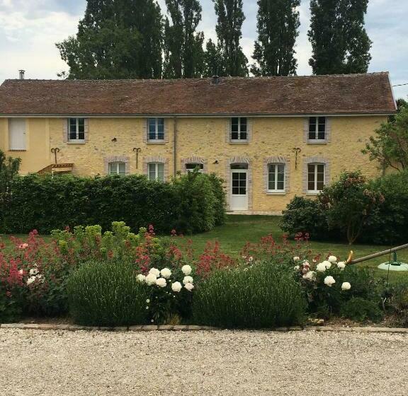 스탠다드 스튜디오, Demeure Des Pothières