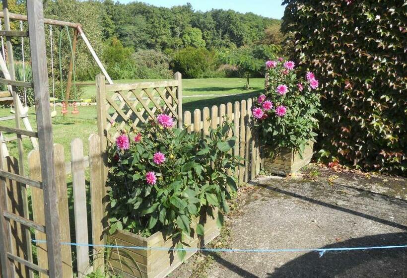 غرفة قياسية, Ferme Les Rousseaux