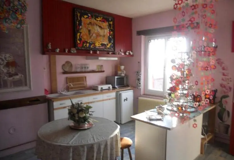 スタンダード４人部屋, Ferme Les Rousseaux