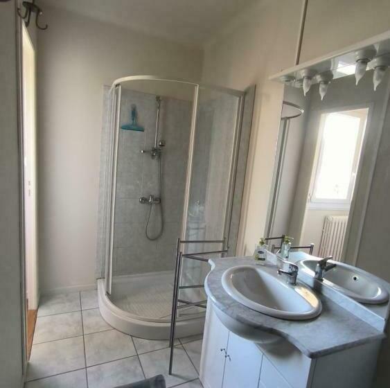 Семейный Номер, Infocus Du Sud