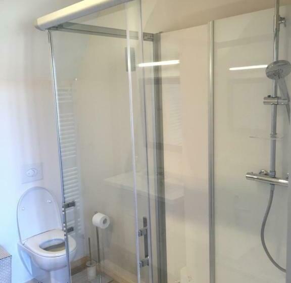 חדר סופריור, La Carbonnière