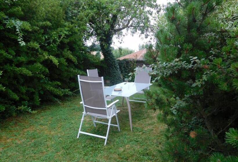 디럭스 룸, La Chambre D Amis La Costignieres