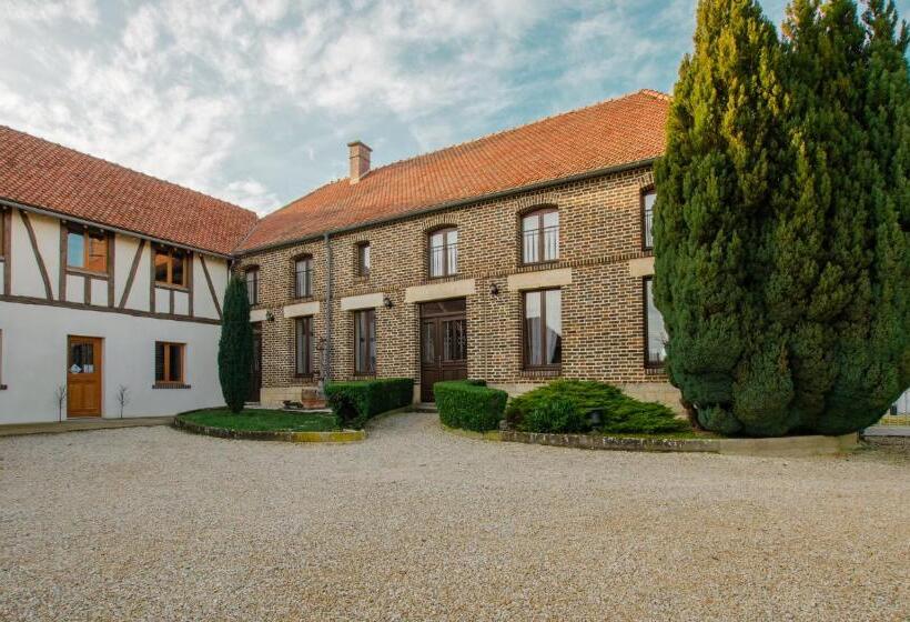Люкс Повышенной Комфортности, La Chambre D Amis La Costignieres