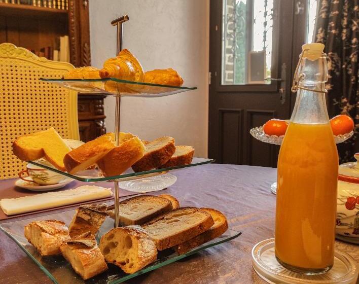 디럭스 스위트, La Chambre D Amis La Costignieres