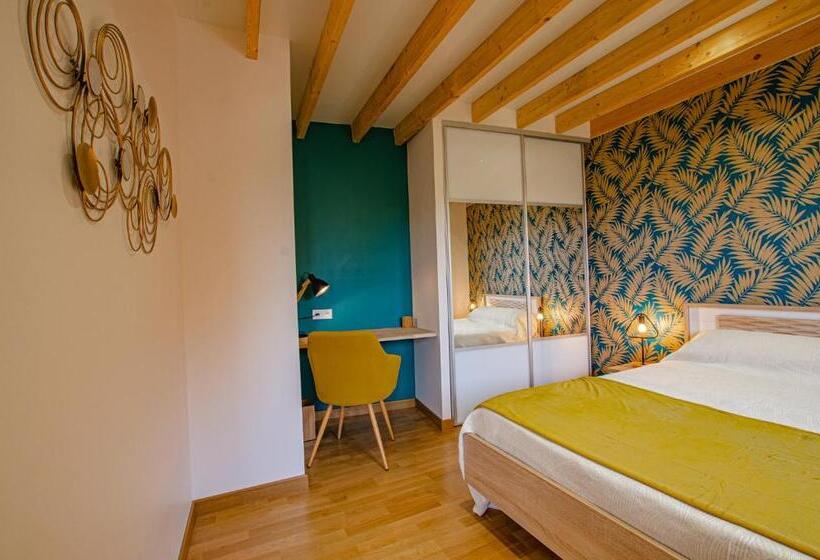 디럭스 스위트, La Chambre D Amis La Costignieres