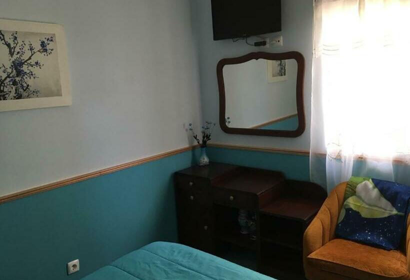 منزل غرفة نوم واحدة, Adelaide House