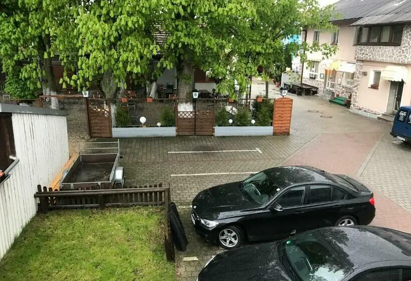 StandaardKamer, Korfu