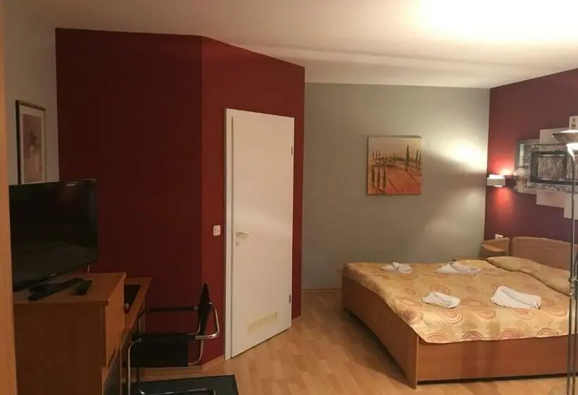 StandaardKamer, Korfu