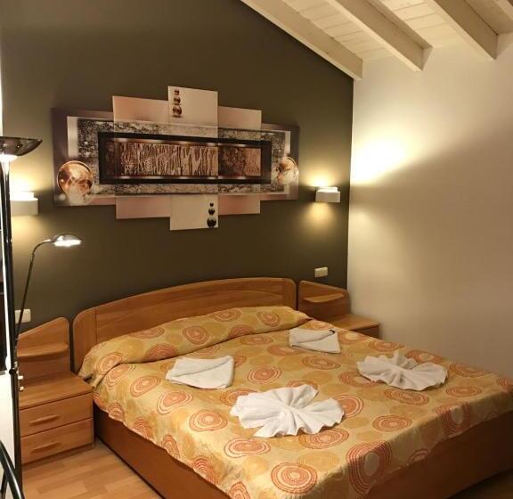 带园景的单人房, Korfu