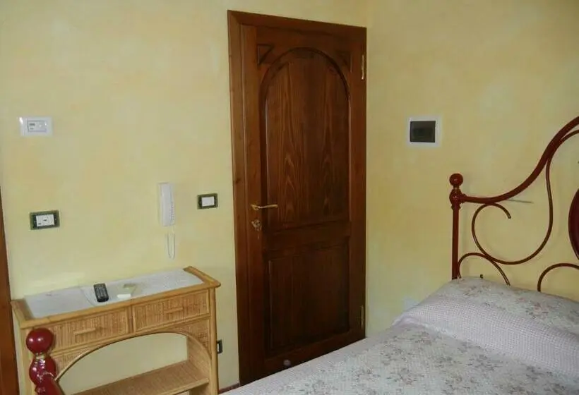 デラックスルーム, La Colombarola