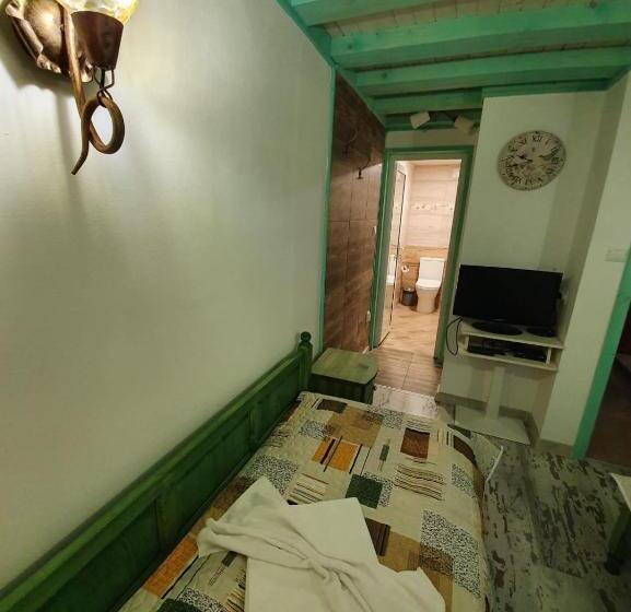 חדר סטנדרט, Kashtata S Paraklisa