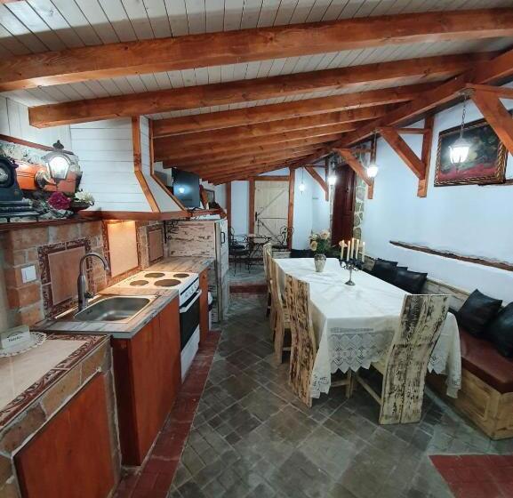 חדר סטנדרט, Kashtata S Paraklisa