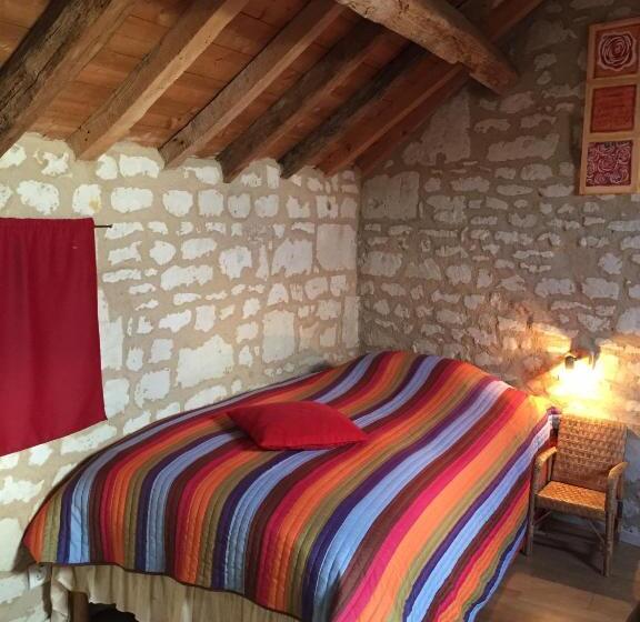 スタンダードトリプルルーム, Les Caves