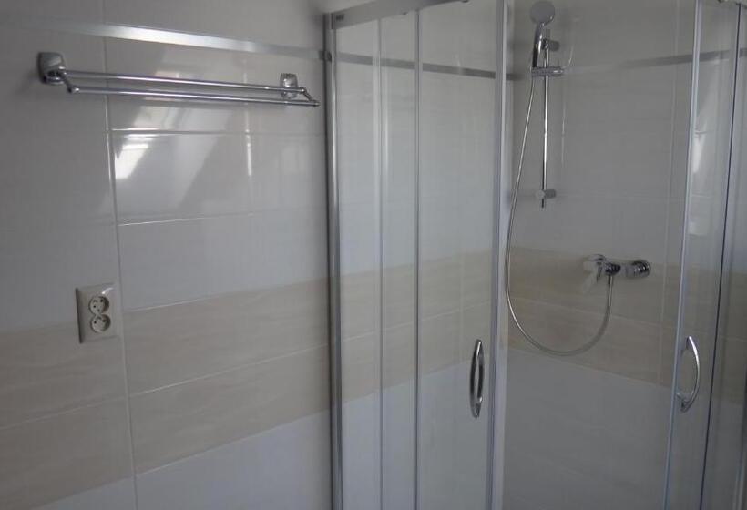 带2个卧室的公寓, Penzión Melódia