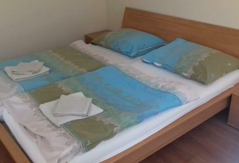 חדר סטנדרט לשלושה, Penzión Villa Agnes