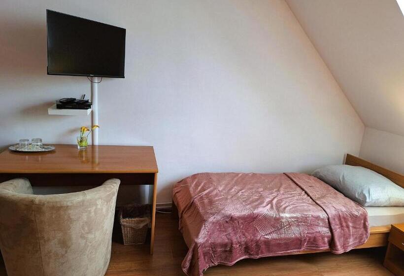 חדר סטנדרט לשלושה, Penzión Villa Agnes