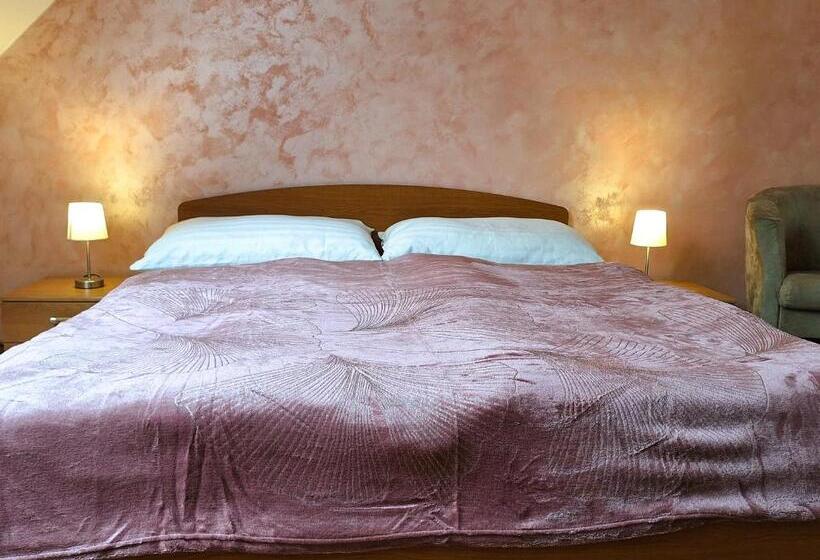 חדר סטנדרט לשלושה, Penzión Villa Agnes