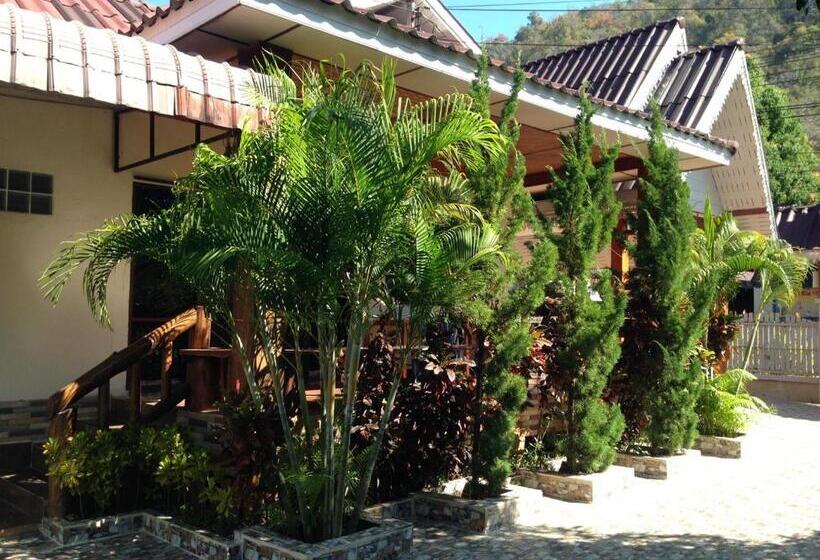 Családi Szoba, Pimpa House พิมพาเฮาส์