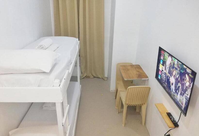 스탠다드 룸 공동 욕실, Vg Pension And Residences