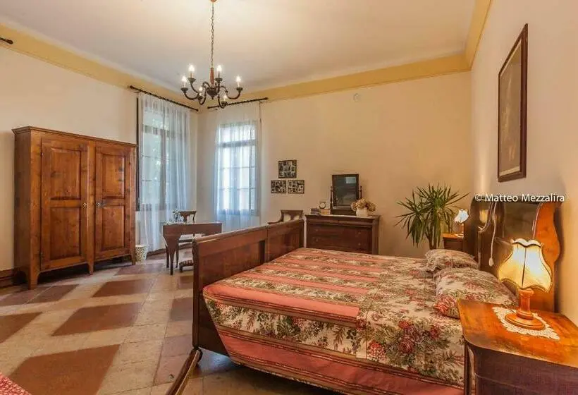 庭の見えるスタンダードトリプルルーム, B&b Dal Viceré   Villa Mezzalira
