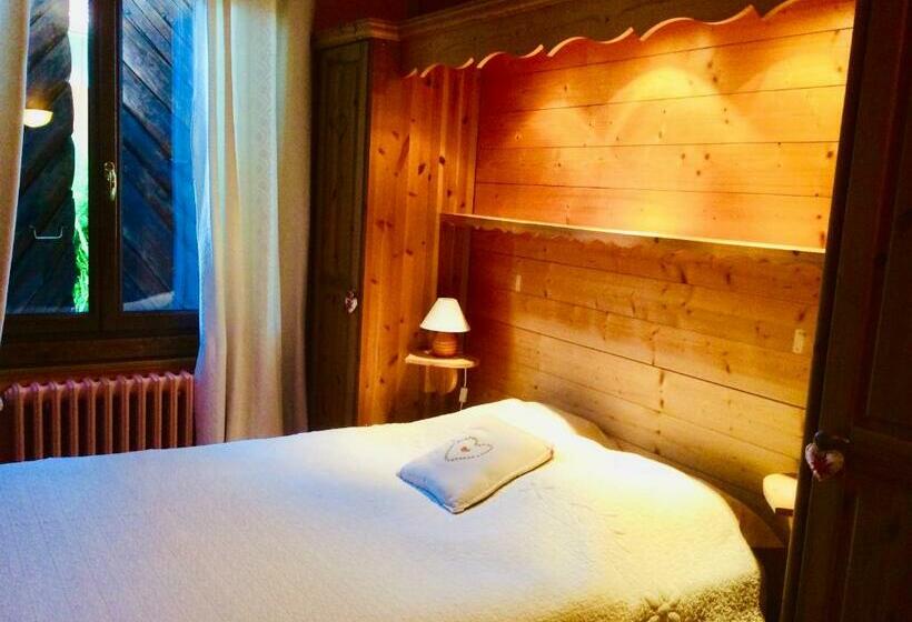 غرفة قياسية مطلة على الجبل, Au Refuge De Blanche