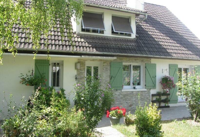 Номер Стандарт Вид на Сад, Chambres D Hôtes Des Bruyères
