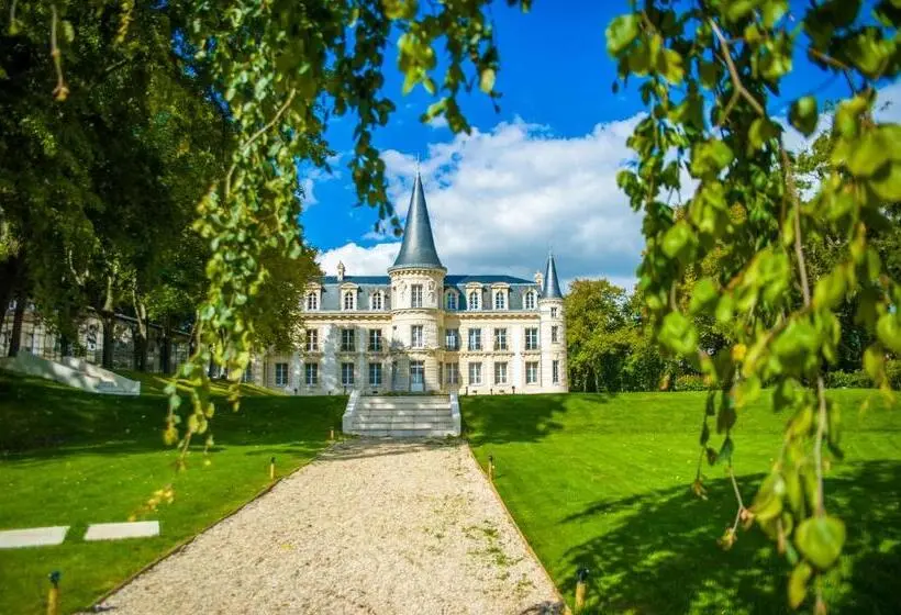 スタンダードルーム, Le Chateau D Hardricourt