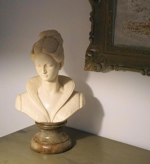 Номер Deluxe, Le Chemin