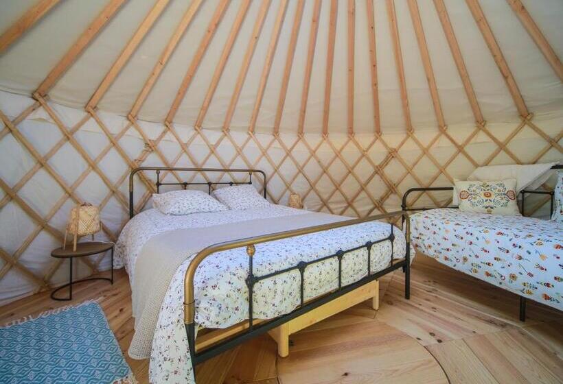 غرفة عائلية, Les Yourtes De Provence