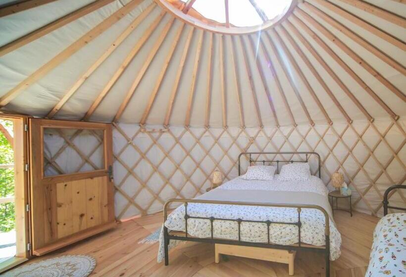 غرفة عائلية, Les Yourtes De Provence