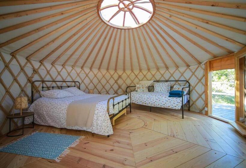 غرفة عائلية, Les Yourtes De Provence