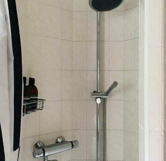 Номер Стандарт, Bed & Breakfast Chez Lips