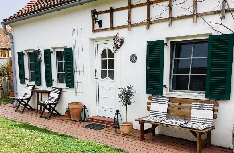 Номер Стандарт, Bed & Breakfast Chez Lips