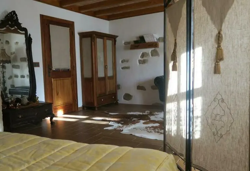 デラックススイート, Noz Por Cá... Turismo Em Espaco Rural