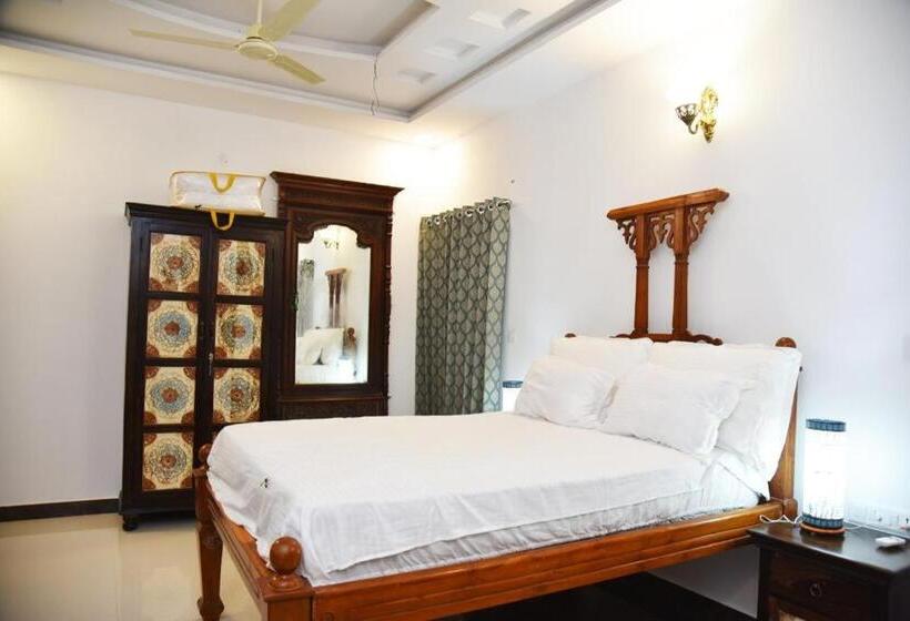 Quarto Estandar Cama King, Osian The Desert Boutique