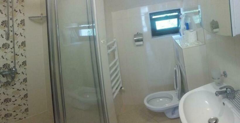 Chambre Deluxe avec Balcon, трънската къща