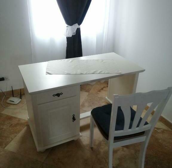 스탠다드 룸 풀장 전망, Pensiunea Alexandra