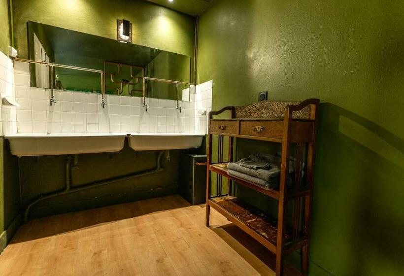 Номер Стандарт с Террасой, Chambre D Hôte Près Bordeaux Au Château Camponac