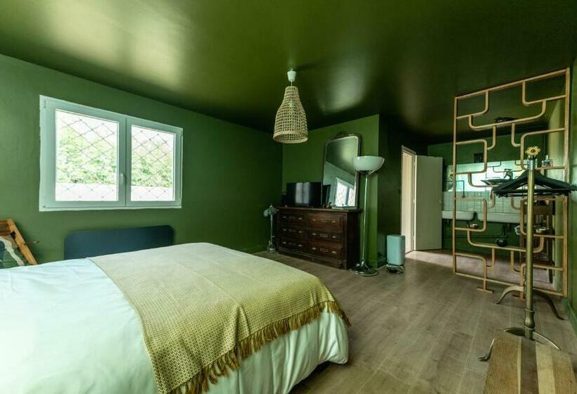 Номер Стандарт с Террасой, Chambre D Hôte Près Bordeaux Au Château Camponac
