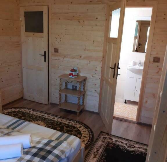 חדר סטנדרט לארבעה, Căsuțele Din Retezat