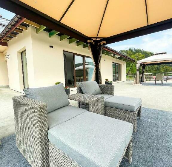 1 Bedroom Apartment Lake View, łaziska