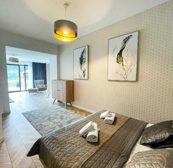 1 Bedroom Apartment Lake View, łaziska