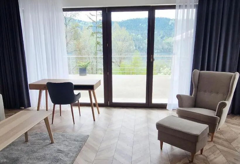1 Bedroom Apartment Lake View, łaziska