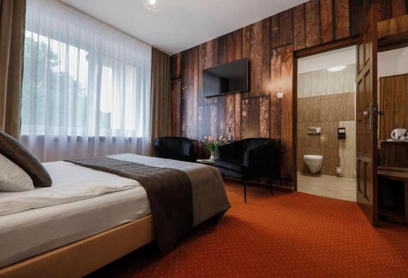 חדר סופריור, łaziska