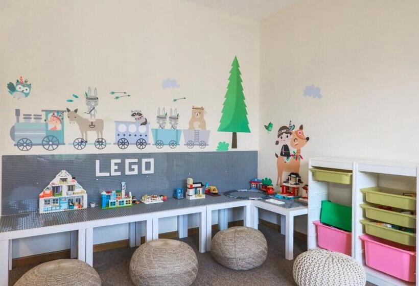 חדר סופריור לארבעה, łaziska