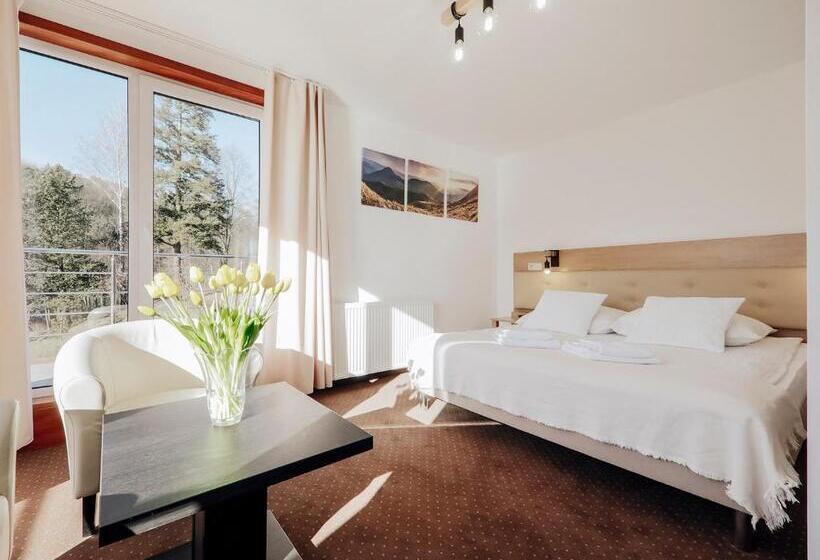 חדר סופריור, łaziska